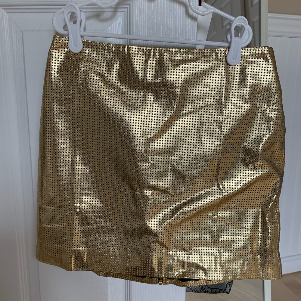All Things Golden The Go To Mini Gold - Picture 2 of 5